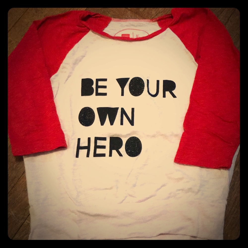 Girls 3/4 sleeve shirt size 8